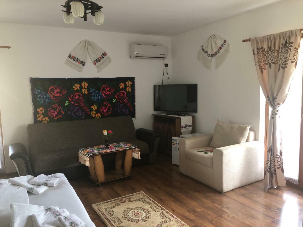 Pensiune Pastravarie La Pintea Haiducu Deseşti المظهر الخارجي الصورة